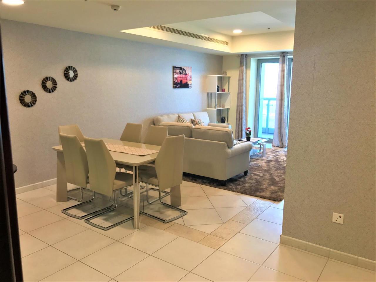 Yanjoon Holiday Homes - Princess Tower Apartments Dubai Exterior photo